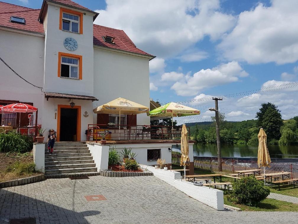 Penzion Na Prachárně Kladruby  Exterior foto
